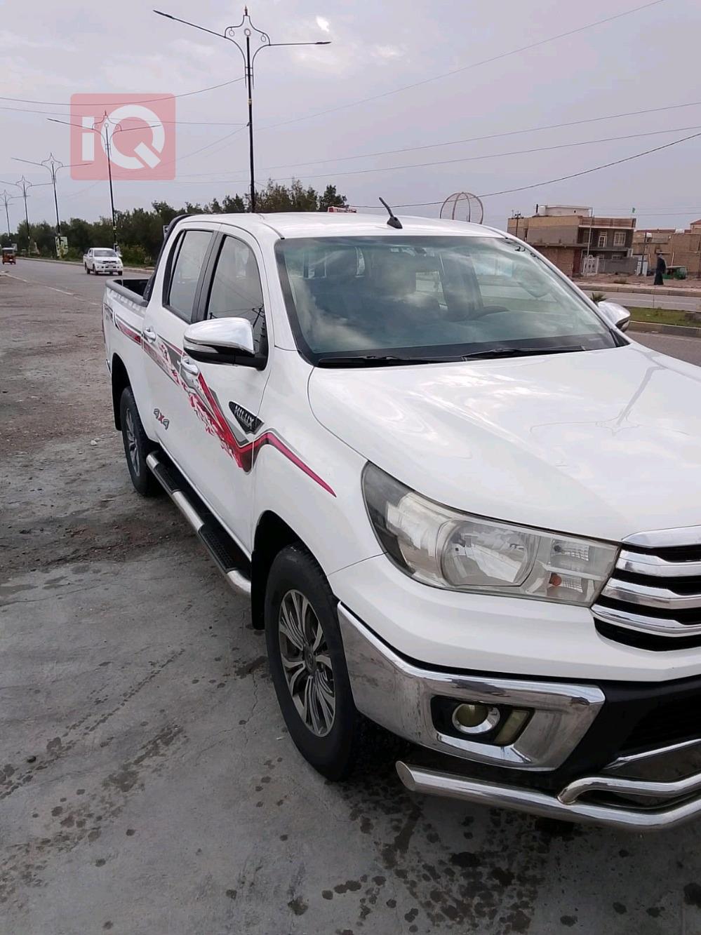 تويوتا هايلوكس